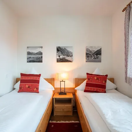 Muench Apartment *